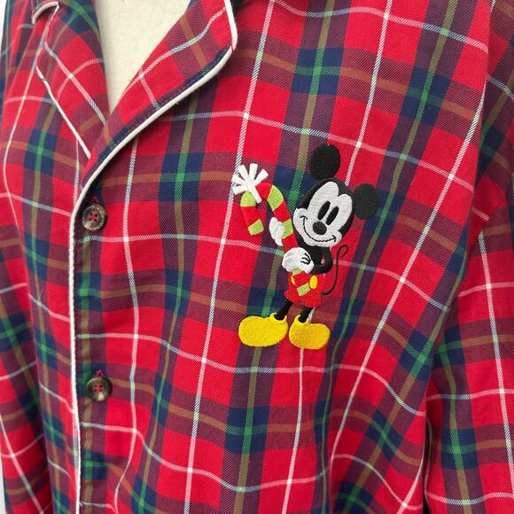 Disney Store Red Holiday Plaid Button Up Shirt XL Mickey Mouse Embroidered sleep - Picture 5 of 11